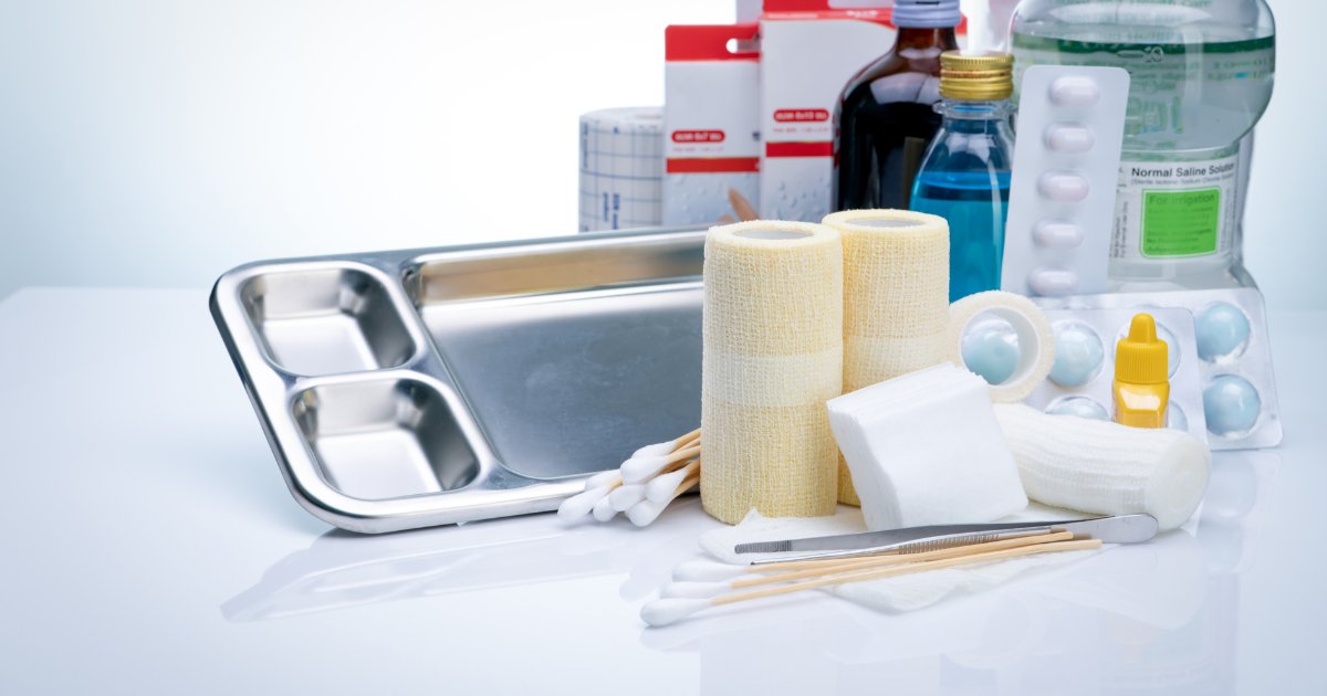 wound cleaning supplies